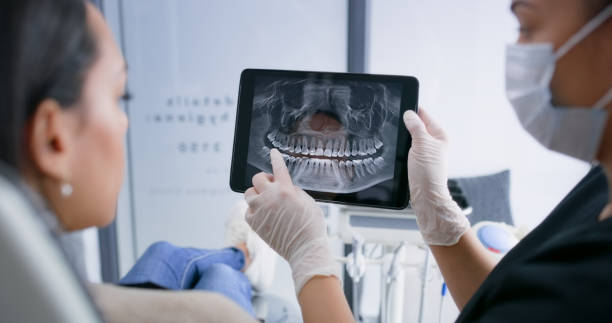 Licensed Tooth Extraction service in Roanoke, IL - Smile Center Dentistry